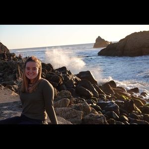 Meet your Posher, Sharon